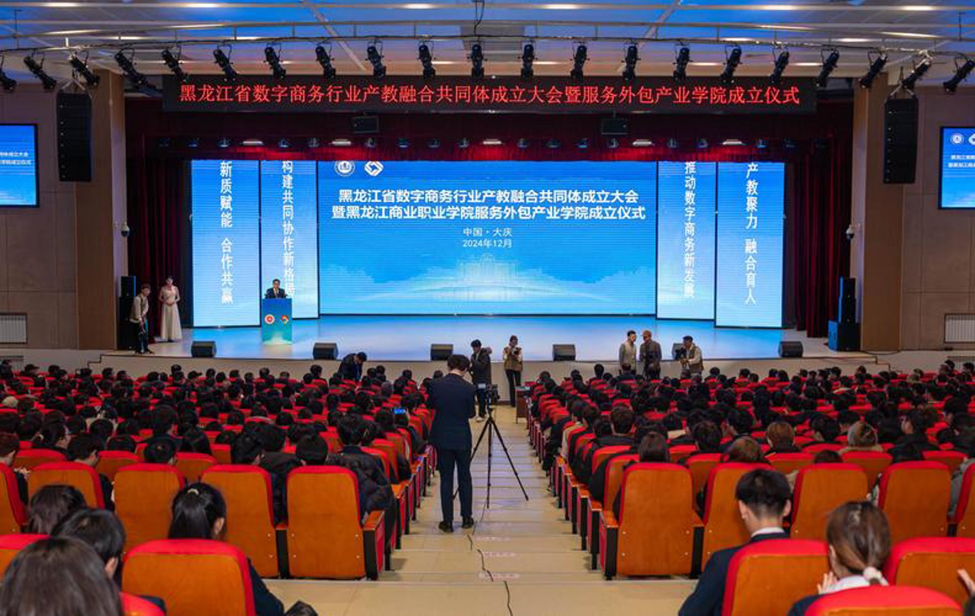 深圳家私定制市场:个性化需求下的创新与崛起